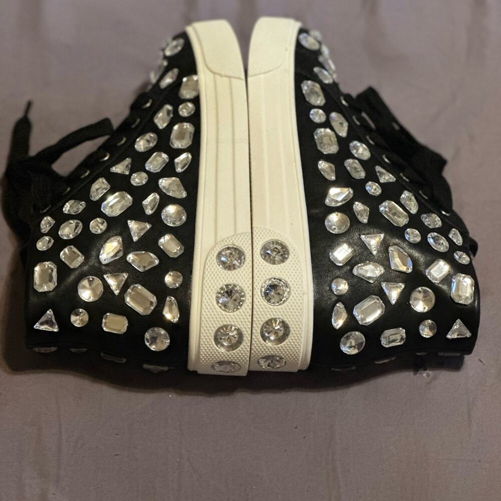 LAUREN LORRAINE NEW IN BOX HILANA BLACK EMBELLISHED HIGH TOP SNEAKERS Size 5.5 - Picture 3 of 15